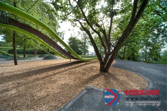 德国威斯巴登地标景观:雕塑游乐场