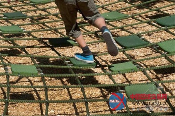 德国威斯巴登地标景观:雕塑游乐场