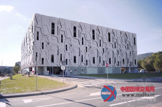 Mijalkovic+PPAG设计的马其顿巴洛克式停车库