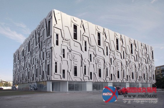 Mijalkovic+PPAG设计的马其顿巴洛克式停车库