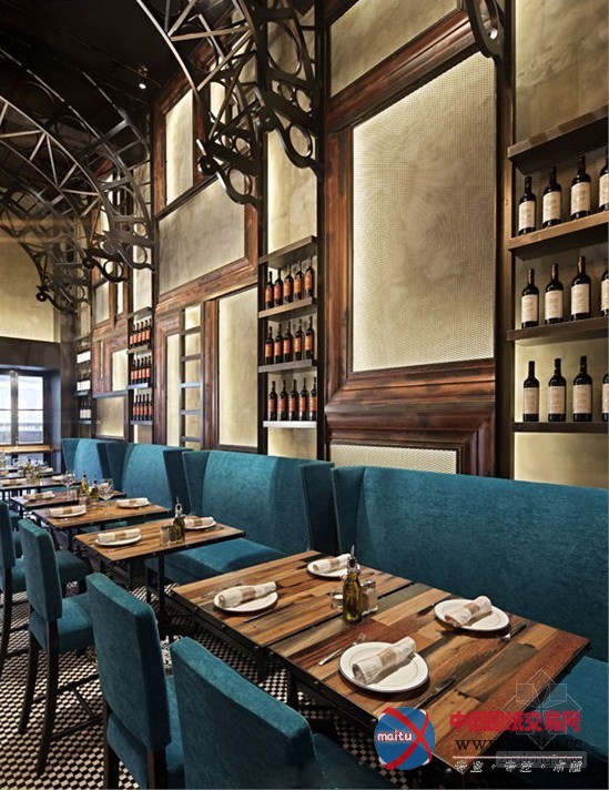 香港粗野质感的餐厅设计