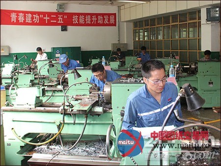 江苏省青年职业技能大赛决赛在徐工拉开帷幕