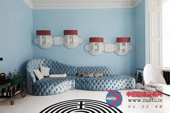 优雅的淡蓝色住宅 十分的特别