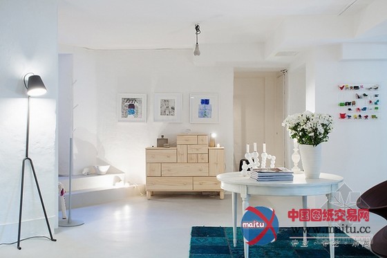 色彩混搭的摩登公寓设计 简约舒适