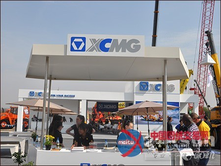 徐工集团携手非洲代理商参展第一届非洲宝马展