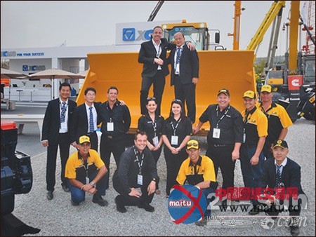 徐工集团携手非洲代理商参展第一届非洲宝马展