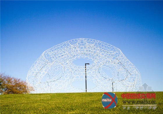 loop pH设计的LED炫彩“蜂巢穹顶”