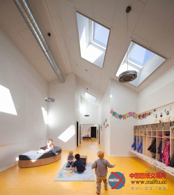 丹麦零碳可持续莱恩斯太阳堡幼儿园