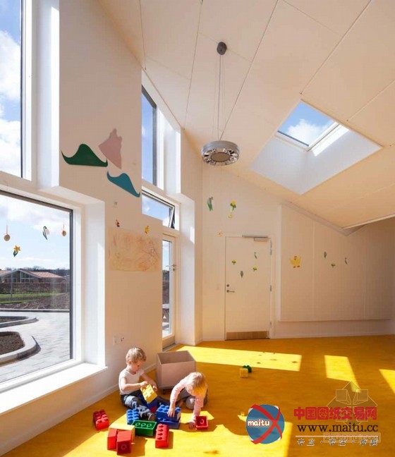 丹麦零碳可持续莱恩斯太阳堡幼儿园