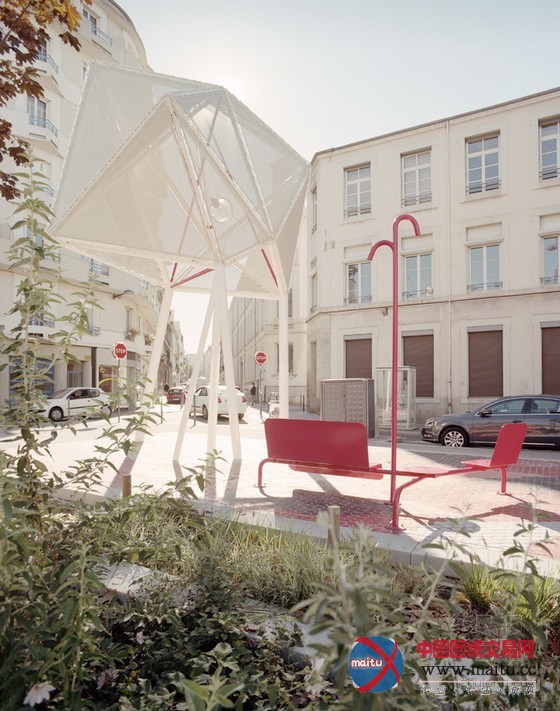 AWP设计的法国圣艾蒂安城市休闲广场