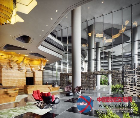 WOHA设计的新加坡皇家公园上的皮克林酒店