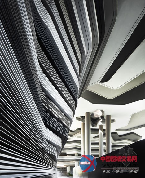 WOHA设计的新加坡皇家公园上的皮克林酒店