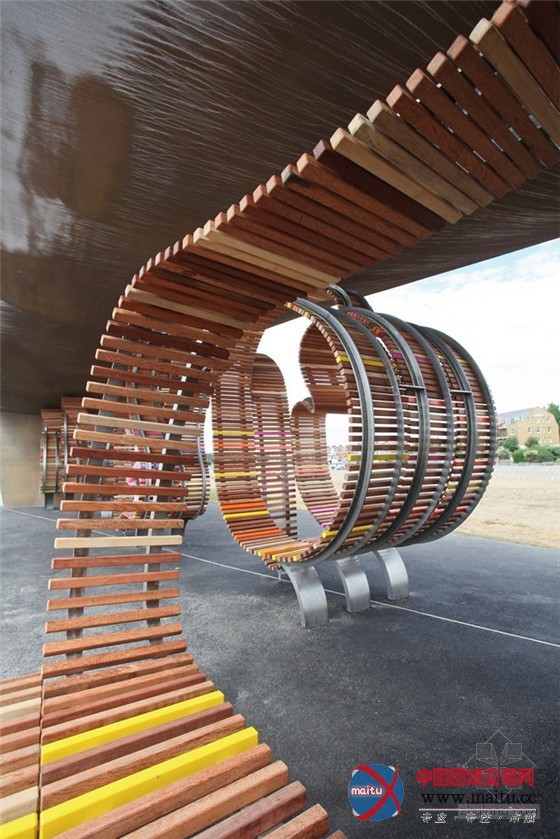 英国西萨塞克斯利特尔最长的长凳