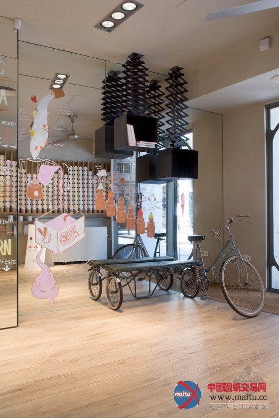 西班牙清新冰淇淋店设计 异想天开的幻想