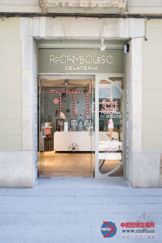 西班牙清新冰淇淋店设计 异想天开的幻想