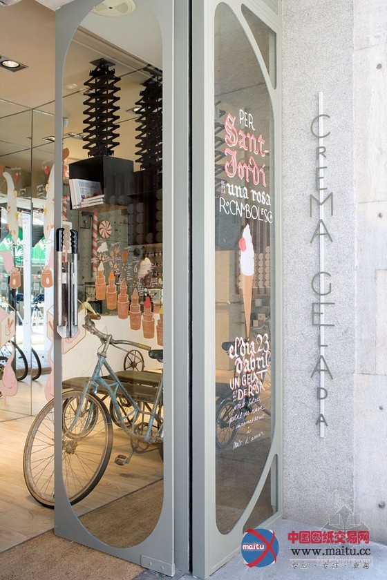 西班牙清新冰淇淋店设计 异想天开的幻想