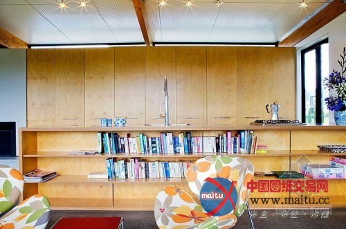 新西兰海滩住宅设计 充满活力质朴的空间