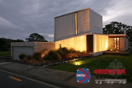 新西兰海滩住宅设计 充满活力质朴的空间