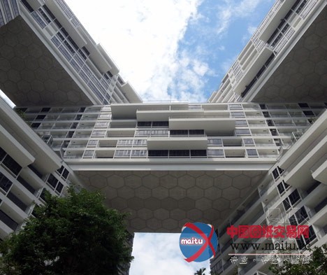 OMA设计的新加坡交错式住宅建筑即将竣工