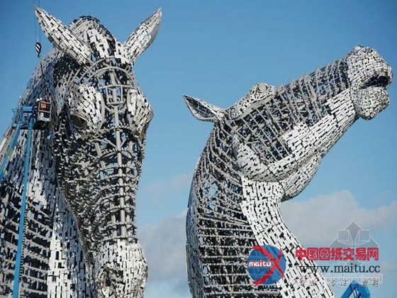 英国“马头”螺旋建筑即将完工