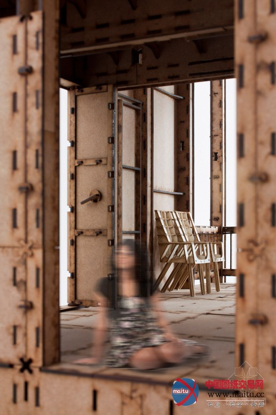 荷兰建筑师设计紧急栖息地:五小时组装紧急避难所