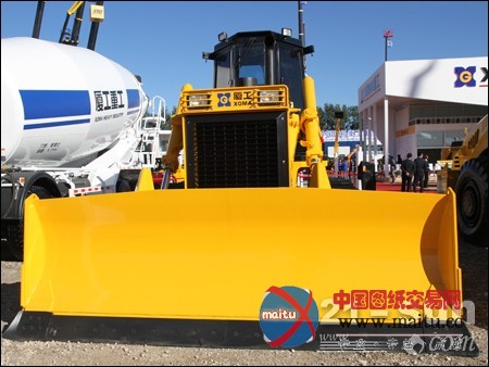 厦工XG4161L履带式推土机亮相2013 BICES展