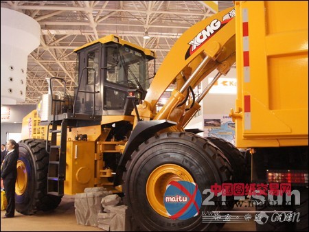 徐工LW800K-LNG装载机2013北京展耀世首发