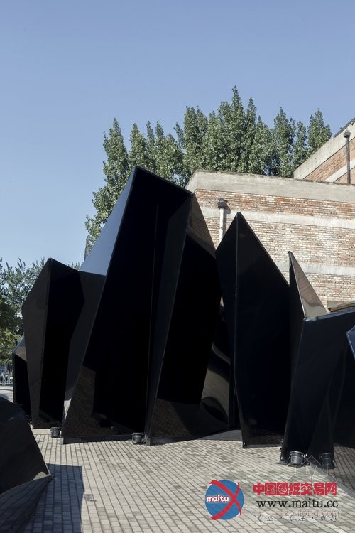 马岩松 Digital Crystal北京展览设计“月境”