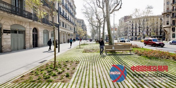 西班牙巴塞罗纳Passeig de St Joan大道改建