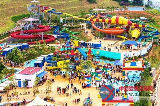 马来西亚建成全球最大的乐高水上乐园