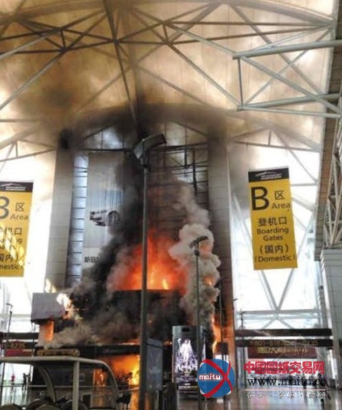 白云机场火灾致26个航班延误 影响4000余旅客