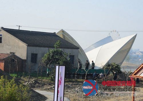 江苏海安现山寨版“悉尼歌剧院” 造价约60万