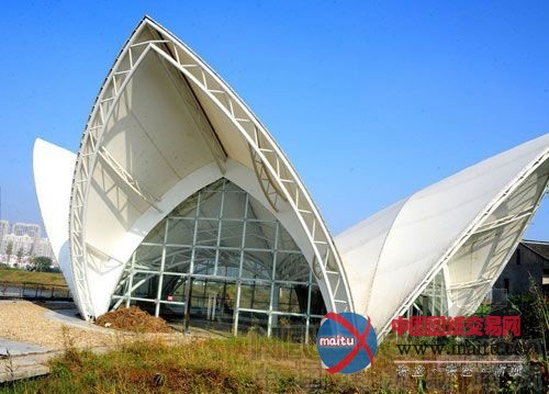 江苏海安现山寨版“悉尼歌剧院” 造价约60万