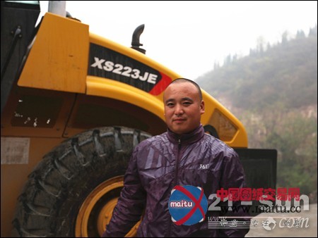 精彩施工:徐工压路机在邵吉线上展风采