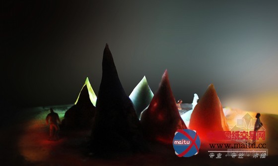 visiondivision设计的加拿大冰制圆锥形帐篷