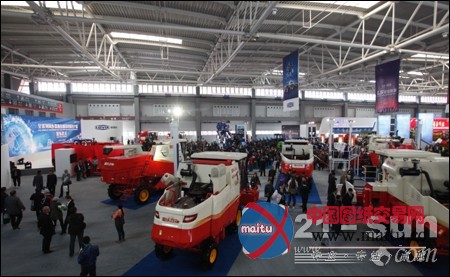 雷沃农业装备全国会发布全系列同步器拖拉机