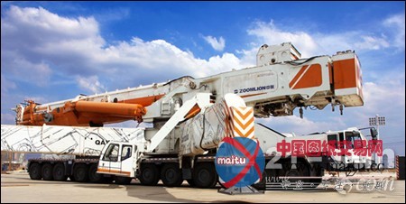 中联重科全球最大全地面起重机吊载试验成功