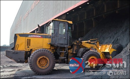 装载机华东矿区施工:纳矿聚山 徐工当先