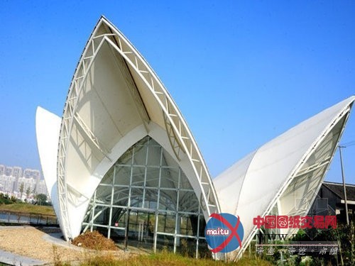 江苏惊现山寨版“悉尼歌剧院” 遭市民吐槽