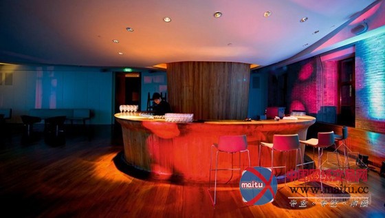 与众不同!上海斯沃琪和平饭店艺术中心设计