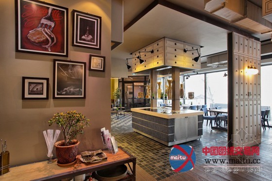 哈萨克斯坦Altyn-Alma面条店装修设计 颇具特色与气质