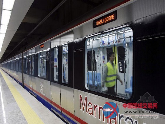 世界首条连接欧洲与亚洲的海底隧道通车