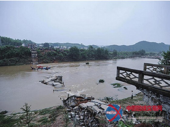 长春远达大桥引桥坍塌 盘点那些脆弱的桥(组图)