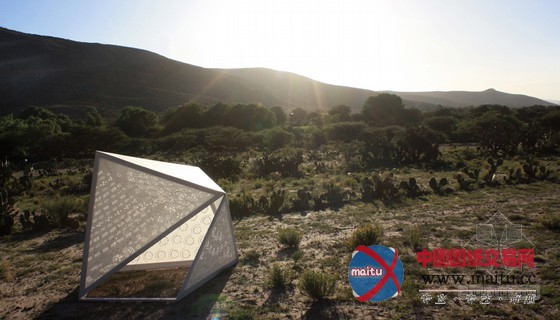 X工作室设计的墨西哥半透明庇护所