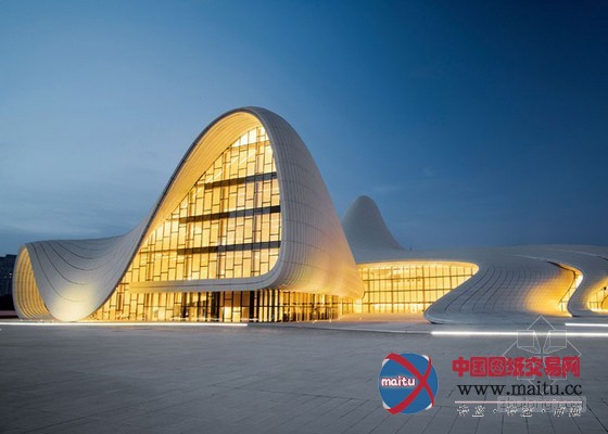 参与比赛获胜者将赢得五部扎哈·哈迪德专著书籍