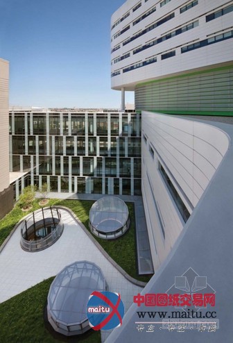 Perkins等设计的美国拉什大学新医疗中心
