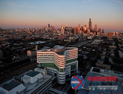 Perkins等设计的美国拉什大学新医疗中心