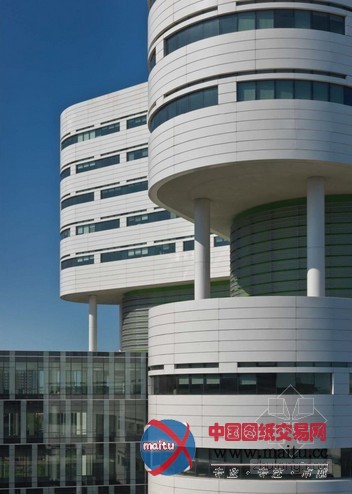 Perkins等设计的美国拉什大学新医疗中心