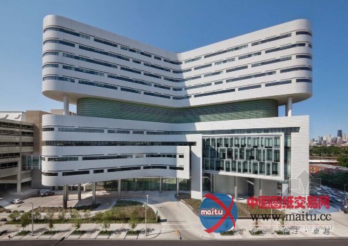 Perkins等设计的美国拉什大学新医疗中心