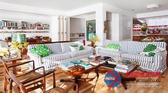 丰富色彩配饰的巴西公寓设计